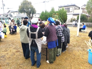 お餅丸め.jpg